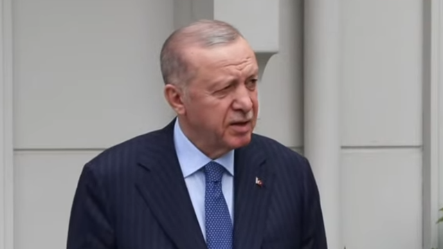 Son dakika | Erdoğan'dan merakla beklenen Özgür Özel açıklaması geldi! "İlk fırsatta" diyerek vurguladı: Bu adımı atacağız