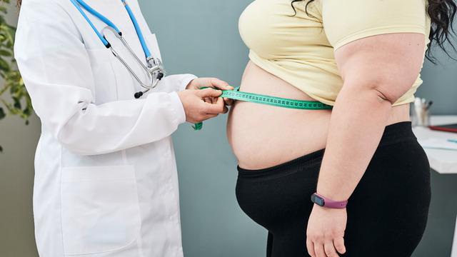 Kadınlarda daha fazla görülüyor: Duygusal açlık obeziteye yol açıyor! Ciddi artış var