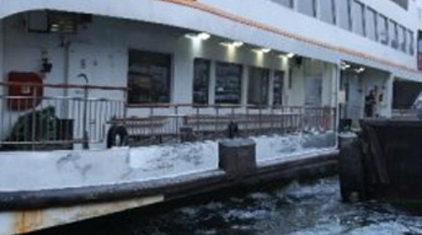 Karaköy açıklarında vapur kazası