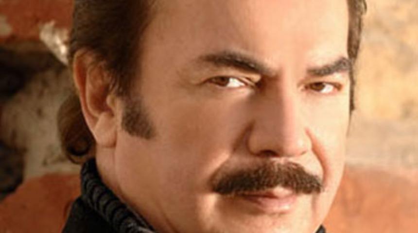 Orhan Gencebay sitem etti!