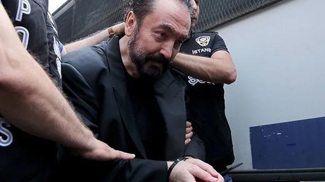 Adnan Oktar örgütüne bir darbe daha!  Mahkeme kararını verdi: 300 hesap kapatıldı