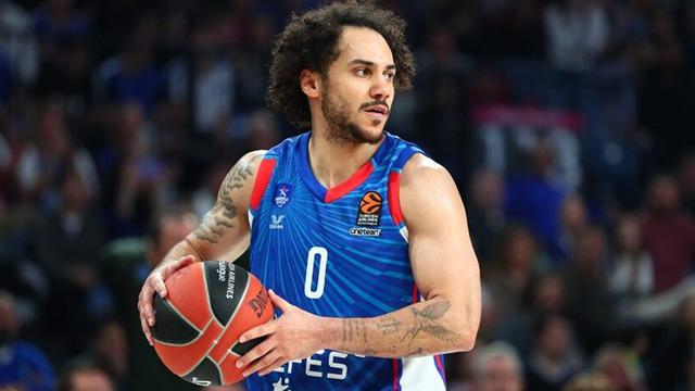 Fenerbahçe de istiyordu! Shane Larkin kararını verdi, imzayı attı 4 yıl daha Anadolu Efes'te
