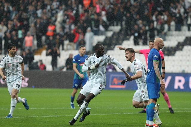 İnanılmaz son... Dolmabahçe'de Beşiktaş 90+7'de kazandı! Siyah-Beyazlılar Çaykur Rizespor'u 3-2 mağlup etti 640xauto