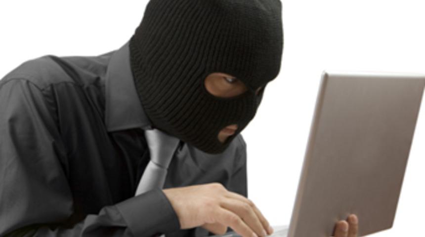 Oyun d&uuml;nyasını karıştıran hacker!