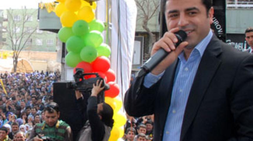 Devletin &lsquo;d&uuml;şman&rsquo; zihniyeti değişmeli