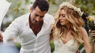 Kenan İmirzalıoğlu ve Sinem Kobal'ın aşk pozları sosyal medyada olay oldu!
