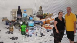 Villasına girince gözlerine inanamadı! Hırsızlar 35 yıldır biriktirilen içkilerle alem yapmışlar