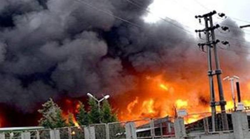 Gebze'de kimya fabrikası yanıyor