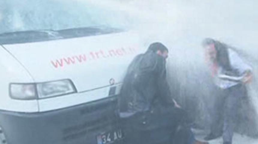 Çaresizce köşeye sıkışmışlardı ki...