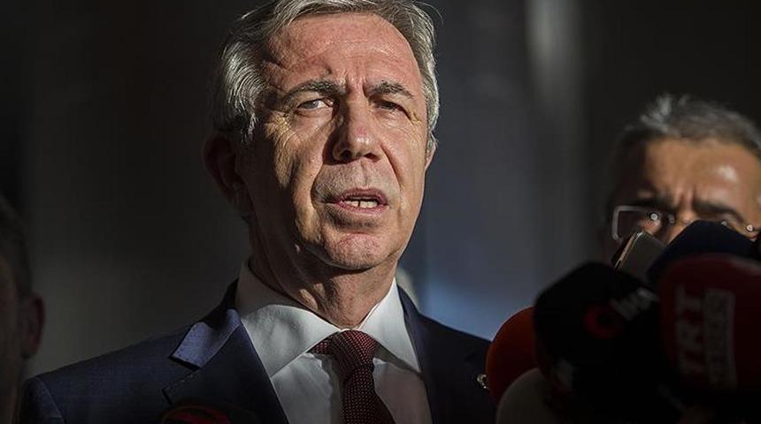 Mansur Yavaş mal varlığını belediyenin girişine astı