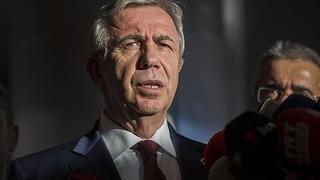 Mansur Yavaş mal varlığını belediyenin girişine astı