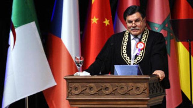 23 Nisan Resepsiyonu'nda 'türban' çıkışı!