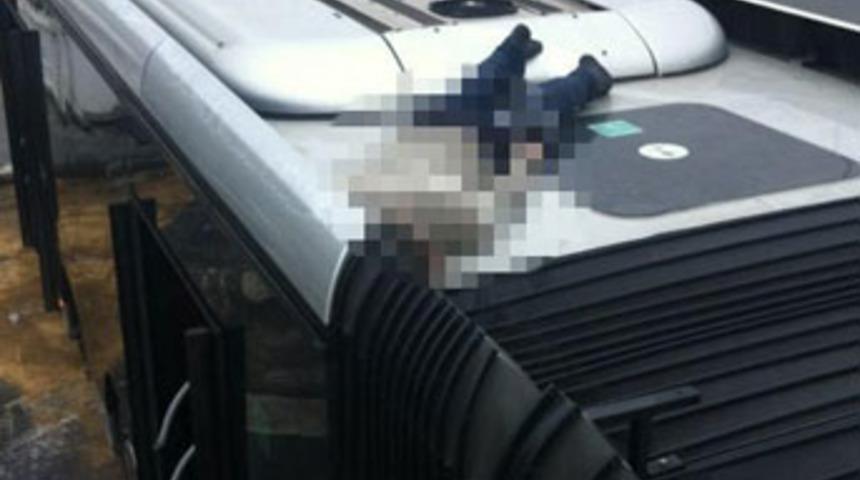 Metrob&uuml;s &uuml;st&uuml;ndeki cesedin kimliği belirlendi