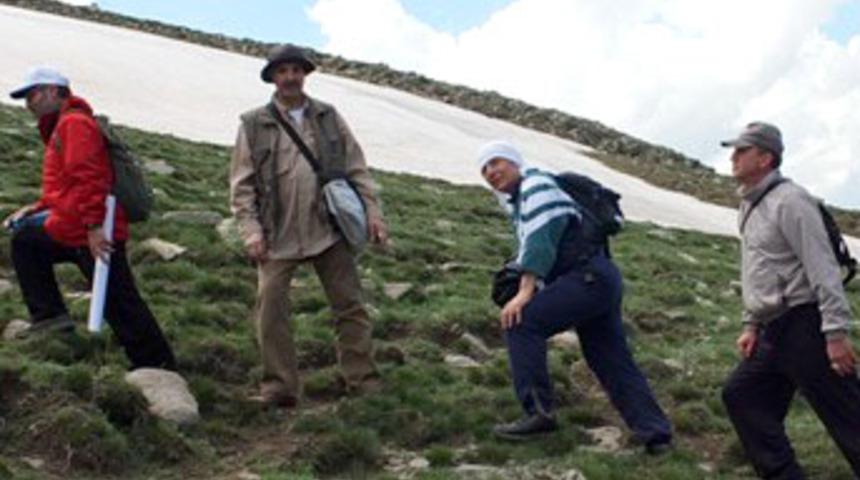 Ağrılı dağcılar, Kandil'e tırmandı