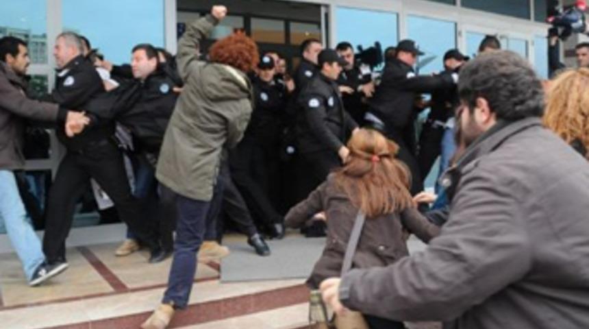 Üniversitede arbede çıktı!