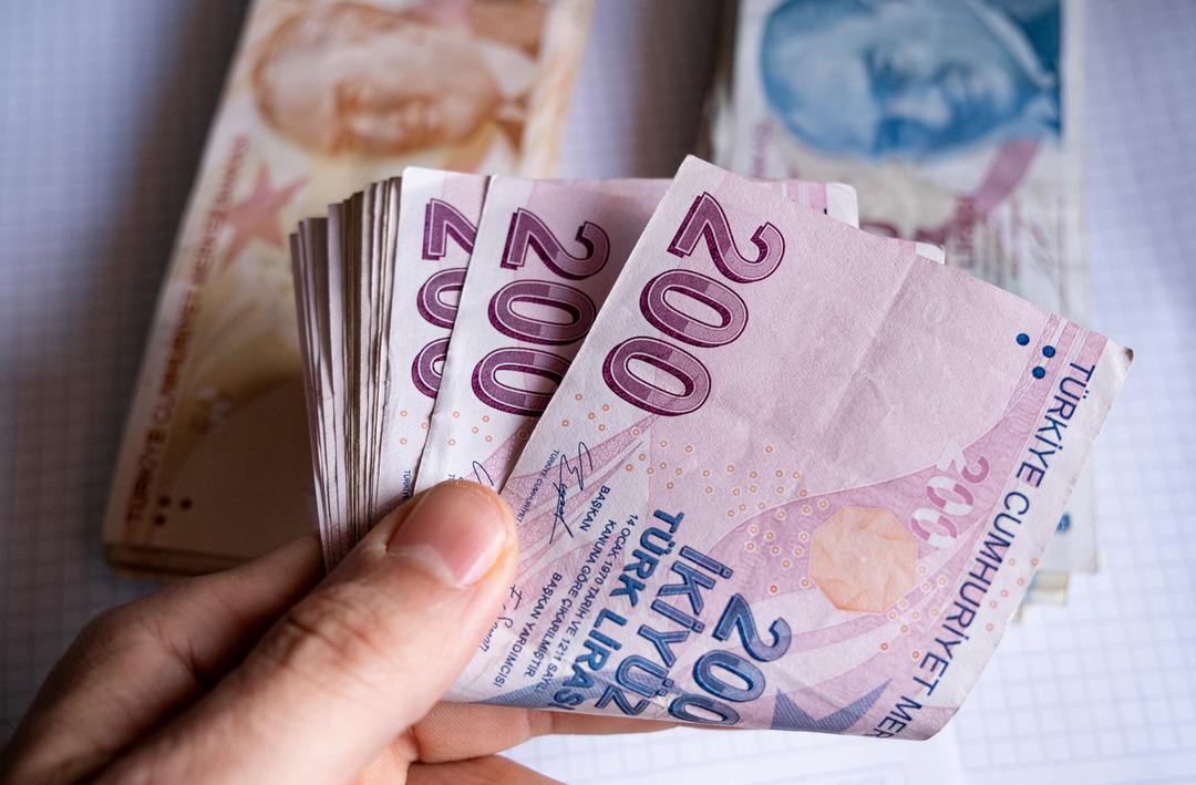 Emekliye zamda bu oran ilk defa ortaya çıktı! 4 aylık enflasyon farkı cepte!  Tek tek hesaplandı, işte en düşük emekli maaşı için tahmin