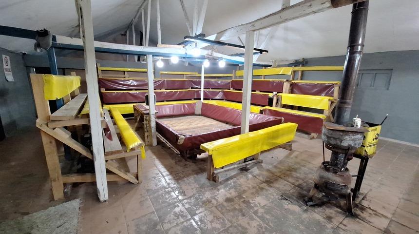 Fıkra gibi olay! Horoz dövüşü yaptırdıkları yer 'pes' dedirtti