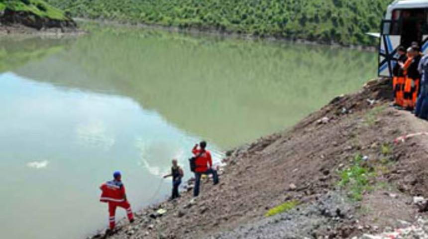 İki annenin kahreden &ouml;l&uuml;m&uuml;