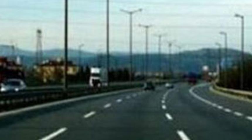 TEM 3 g&uuml;n tek şerit akacak