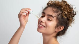 Retinol nedir, ne için kullanılır? Retinol krem ve retinol serum ne işe yarar?