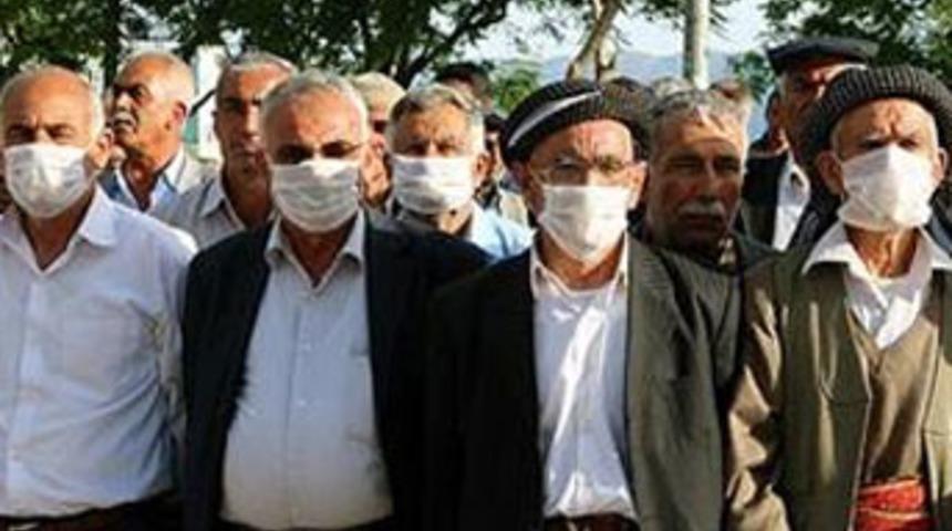 Termik santrala maskeli protesto