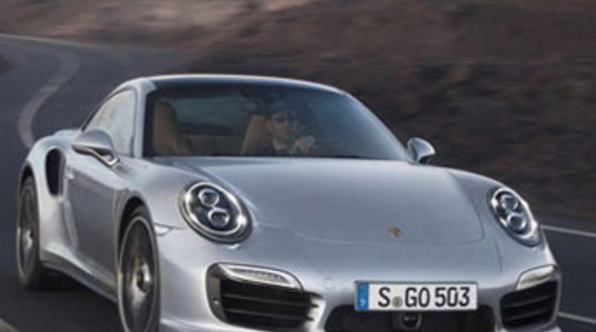 Porsche 911 Turbo bomba gibi