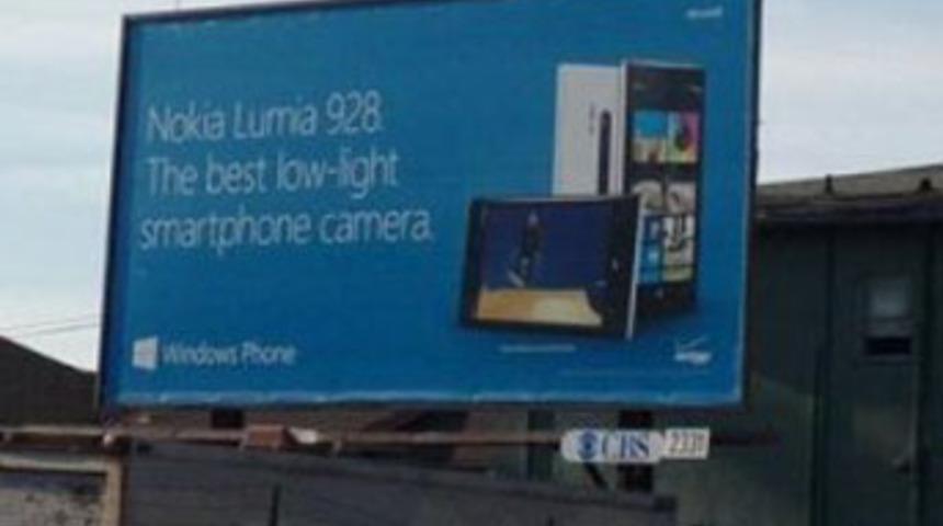 Nokia Lumia 928 reklam tabelasında g&ouml;z&uuml;kt&uuml;!