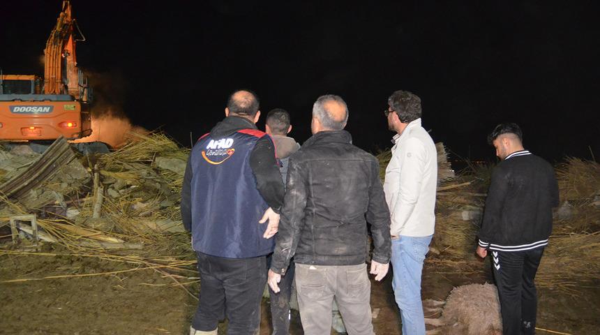 Aksaray'dan kötü haber! Ahır çöktü: 50 küçükbaş hayvan telef oldu