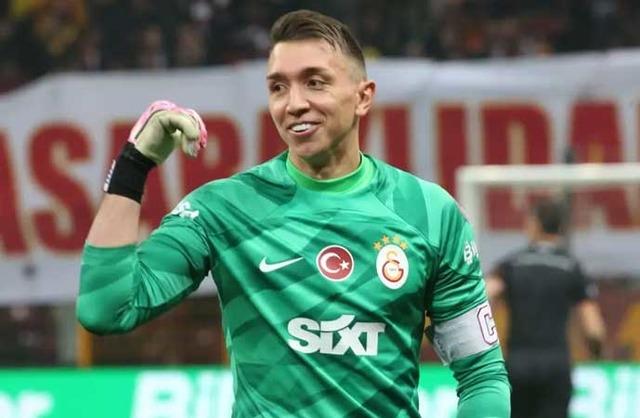 Fernando-Muslera