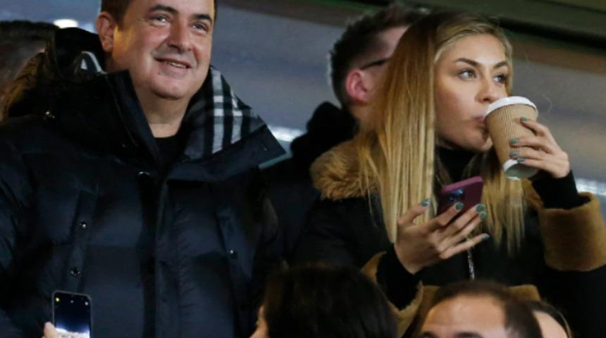 "20 yıldır montum yoktu" demişti! Acun Ilıcalı'nın üzerindeki montun fiyatı sosyal medyanın diline düştü