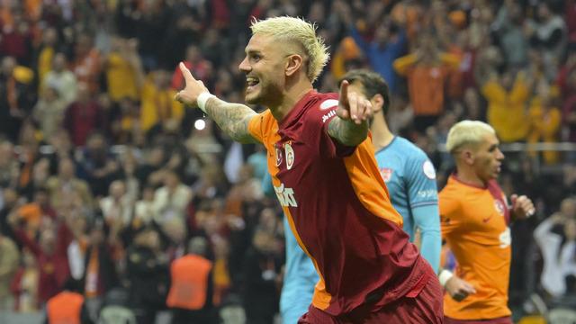 G.Saray-Sivasspor maçının skorunu 1 saat öncesinden nokta atışı bildi! Görenler inanamadı