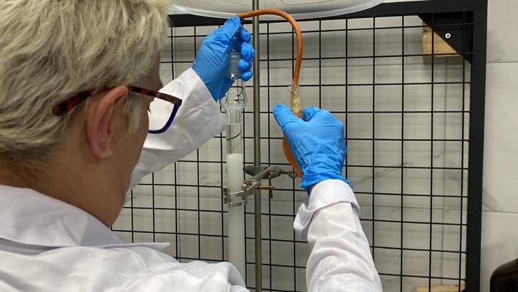 Türk akademisyenlerden kansere umut ışığı: Tedavide kullanılabilecek ilaç patent aldı! 3 yıl boyunca çalıştılar G2