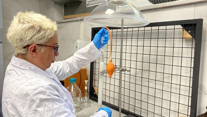 Türk akademisyenlerden kansere umut ışığı: Tedavide kullanılabilecek ilaç patent aldı! 3 yıl boyunca çalıştılar G3