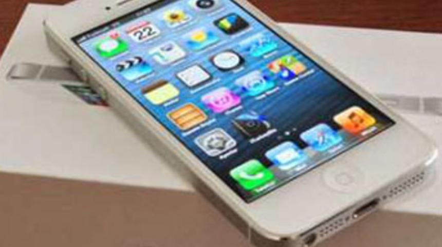 2013&rsquo;&uuml;n ilk şampiyonu iPhone