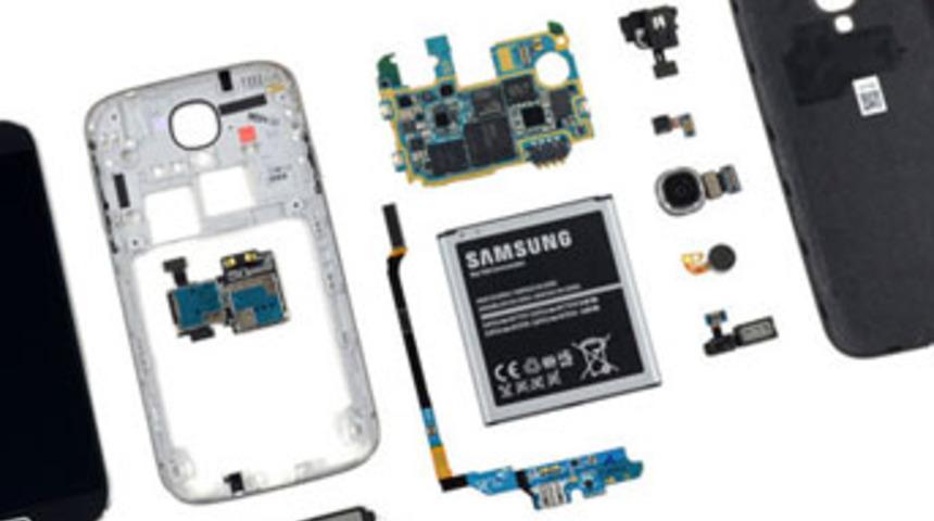 Samsung Galaxy S4 paramparça