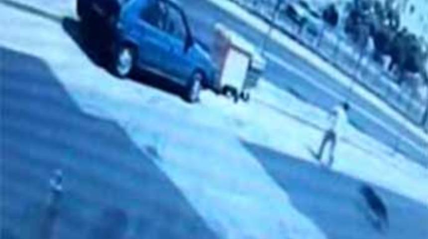 Otob&uuml;s altında b&ouml;yle can verdi