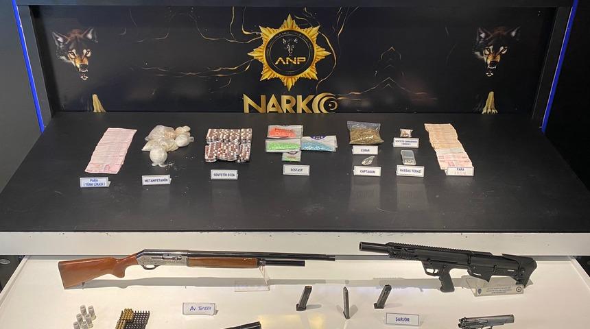 Ankara'da uyuşturucu ticareti yapan ve satın alan 12 kişi yakalandı