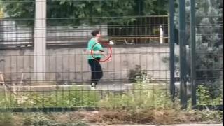 SON DAKİKA | Okuldan atılan kız öğrenci silahla liseyi bastı! Dehşet anları kamerada