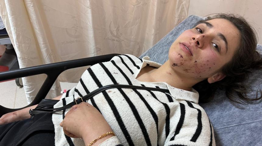 GÜNCELLEME 3 - Gaziantep'te minibüsle beton mikseri çarpıştı