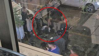 Diyarbakır'da ortalık karıştı! Tekmeli, yumruklu, bıçaklı kavga kamerada