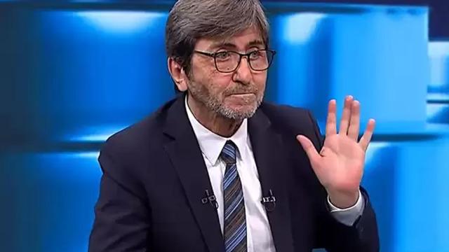 Rıdvan Dilmen bu yıl ilk kez şampiyonu açık bir şekilde itiraf etti! ''Oyuncu grubu da artık 'havlu attık' diyordur