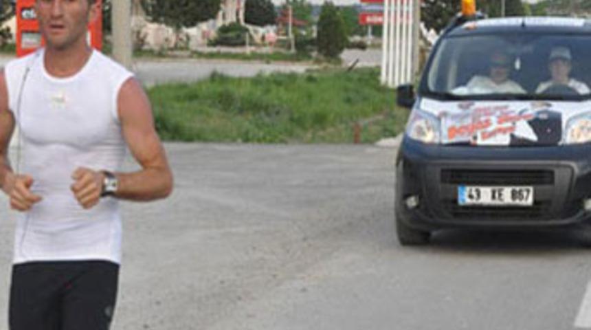 Beyaz Show'a koşuyor