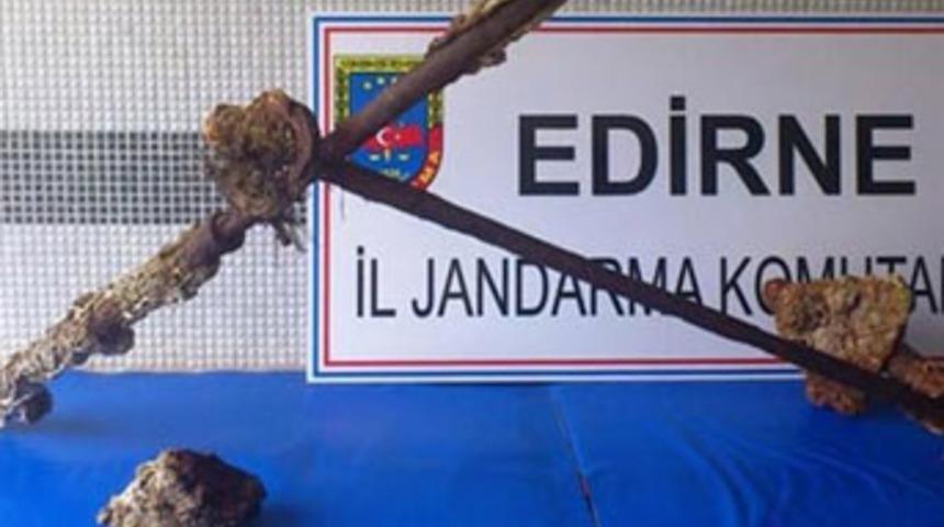 Bah&ccedil;e s&uuml;s&uuml; &ccedil;apa 2 bin 500 yıllık &ccedil;ıktı!