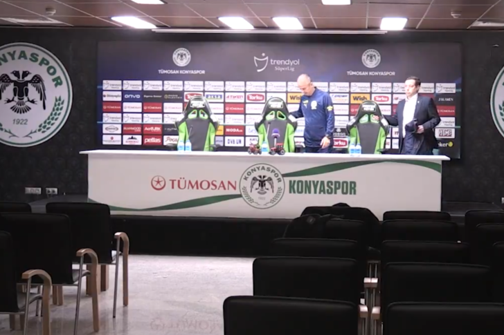 Maçın ardından basın toplantısına gitti, gördüğü manzara karşısında şoke oldu! Fenerbahçe Teknik Direktörü İsmail Kartal boş sandalyelere konuştu G4