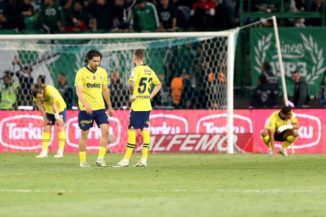 Galatasaray derbisi için olay iddia! "Allah korusun" diyerek, Fenerbahçelileri uyardı: Ağır fark yerseniz... Camiaya ağır bir leke sürmeyin! 640xauto