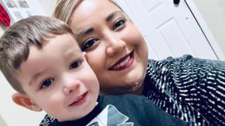 Parkta açılan bir çukurda 3 yaşındaki çocuk ve annesi başından vurulmuş halde bulundu! Son görüntüleri ortaya çıktı... Oğluna 'elveda' de