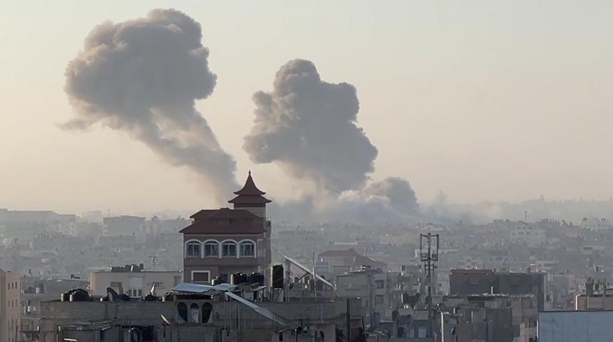 Son dakika: İsrail ordusu Refah’a girdi! Sınır kapısının Gazze tarafını ele geçirdiler…