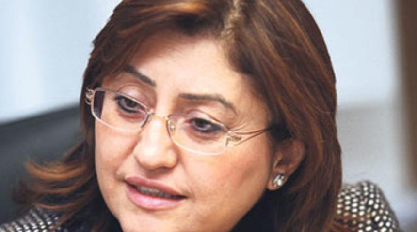 Merakla beklenen yasanın tarihini verdi