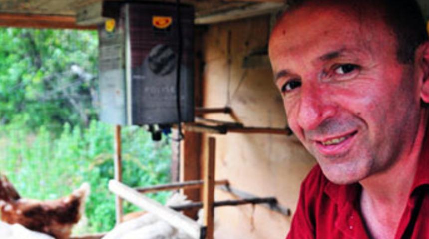 Akıllı ev olmayan şehirde akıllı k&uuml;mes yaptı