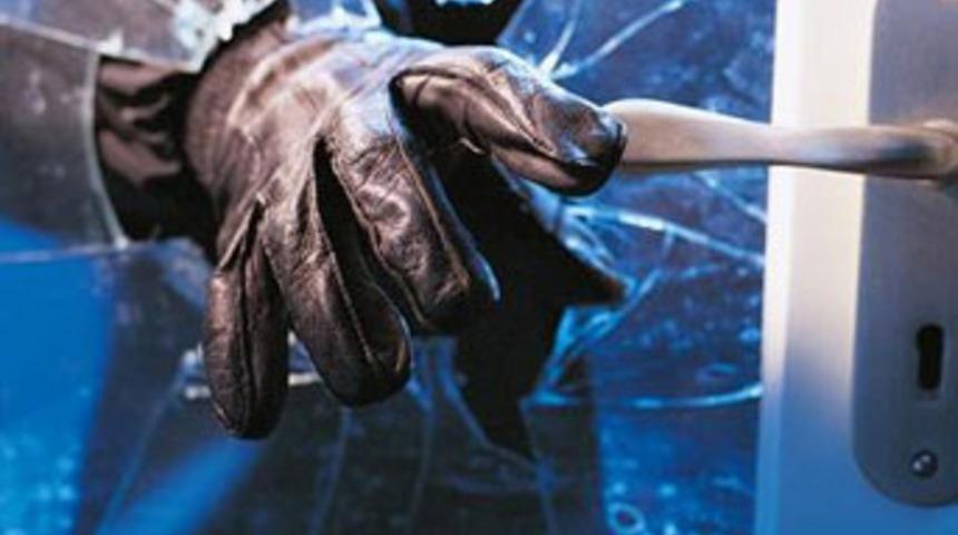 Cezasını &ouml;demek i&ccedil;in hırsızlık yaptı